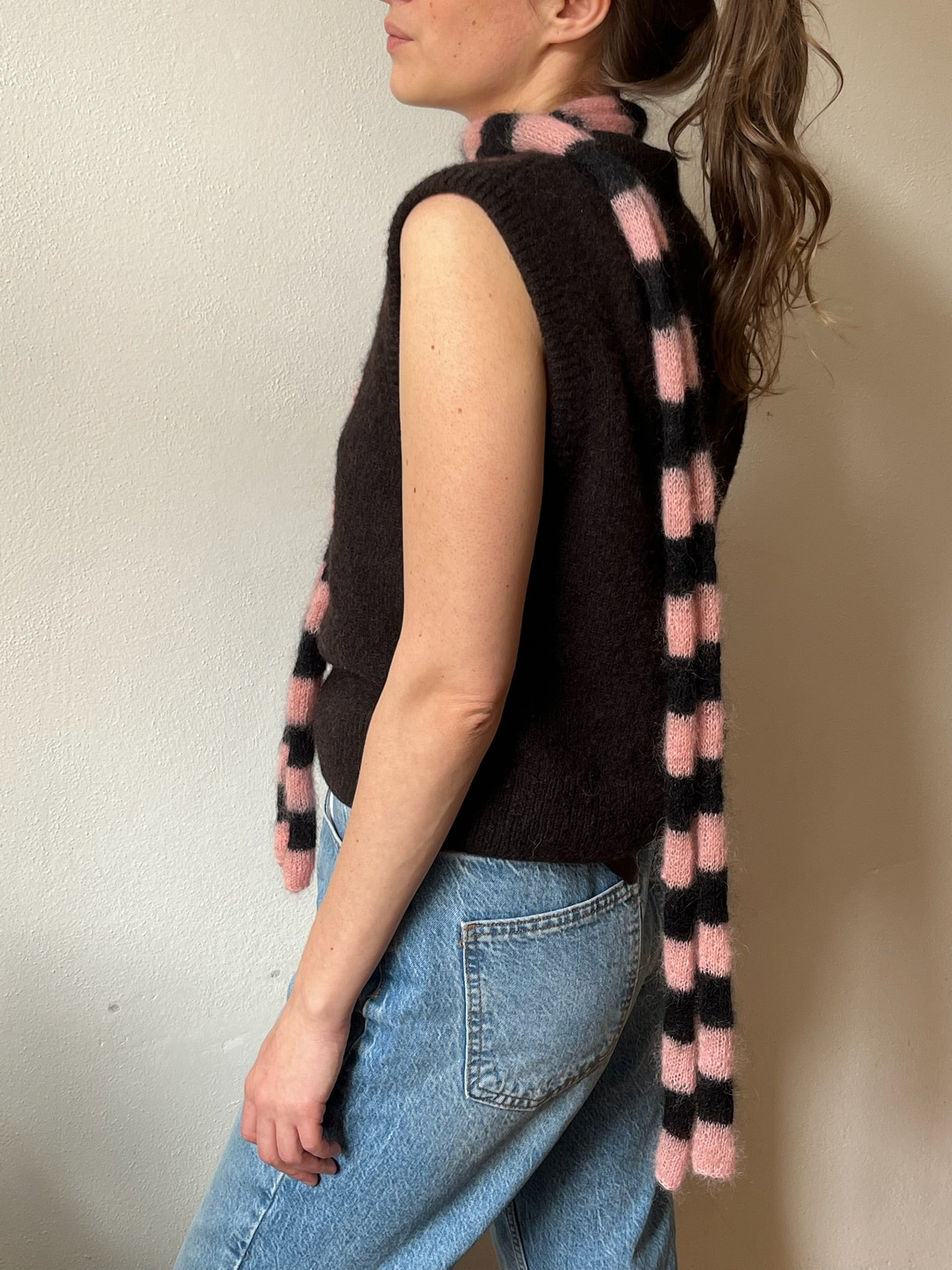not so tiny mohair scarf in black and pink