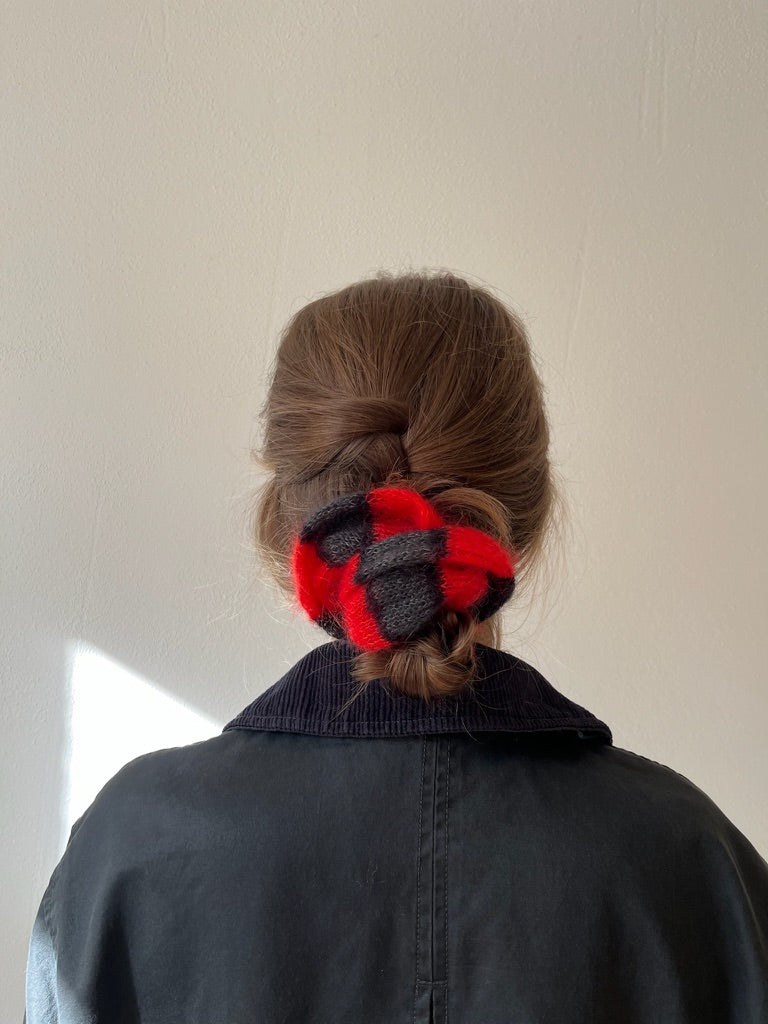 mohair hair tie in red, gray and black